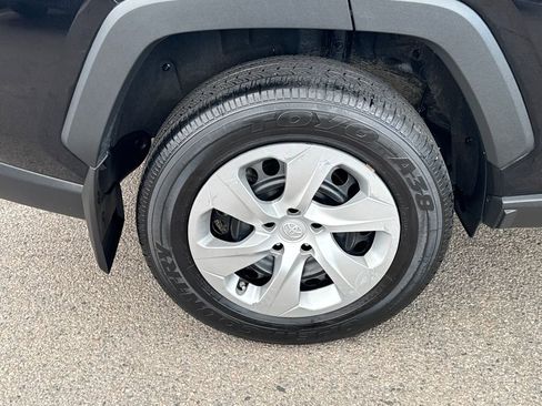 Used 2023 Toyota RAV4 LE image 39