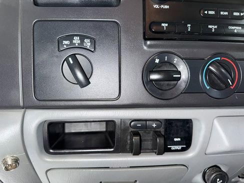 Used 2007 Ford F250 XLT image 17