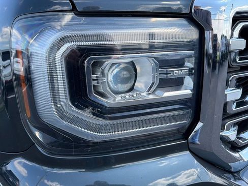 Used 2017 GMC Sierra 1500 SLT AWD/4WD image 11