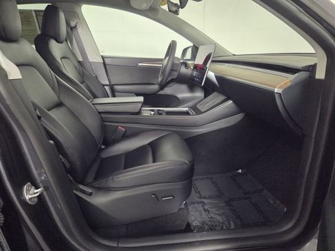Used 2024 Tesla Model Y Performance AWD/4WD image 31
