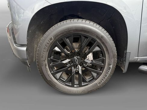 Used 2021 Chevrolet Silverado 1500 RST w/ Convenience Package II image 9