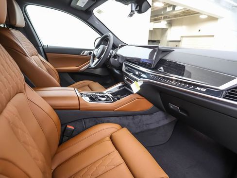 New 2026 BMW X6 xDrive40i w/ Executive Package image 31