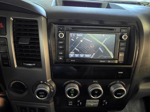 Used 2017 Toyota Sequoia Limited AWD/4WD image 35