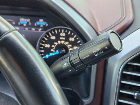 Used 2021 Ford F250 Platinum image 17