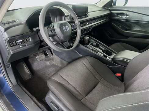 Certified 2023 Honda Accord EX image 18