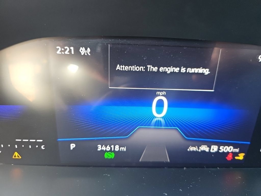 Used 2025 Volkswagen Taos SE AWD/4WD image 10