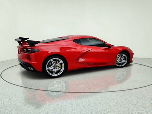Used 2022 Chevrolet Corvette Stingray Preferred Cpe w/ Z51 Performance Package RWD image 6
