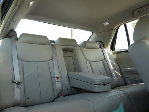 Used 2008 Cadillac DTS FWD image 28