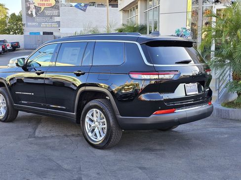 New 2025 Jeep Grand Cherokee L Laredo image 5