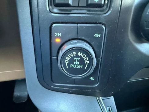 Used 2021 Ford F150 XLT w/ Trailer Tow Package image 15