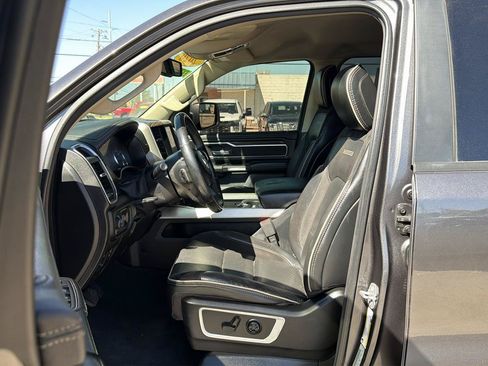 Used 2020 RAM 1500 Laramie AWD/4WD image 9