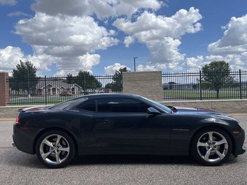 Used 2015 Chevrolet Camaro SS RWD image 8