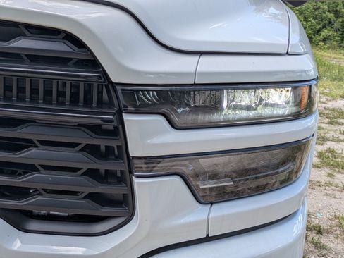 New 2026 RAM 3500 Big Horn AWD/4WD image 9