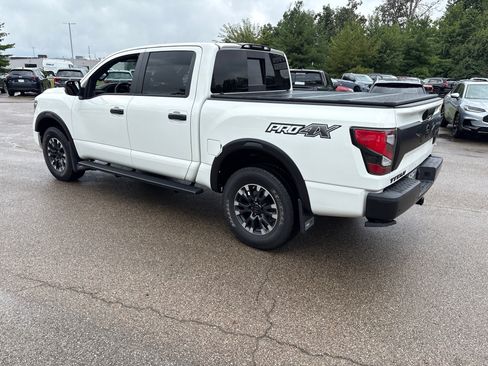 Used 2021 Nissan Titan PRO-4X w/ Pro-4x Convenience Package AWD/4WD image 6