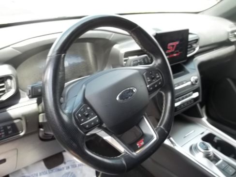 Used 2020 Ford Explorer ST w/ ST Street Pack AWD/4WD image 4