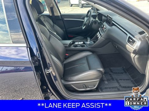 Used 2023 Genesis G70 2.0T image 13