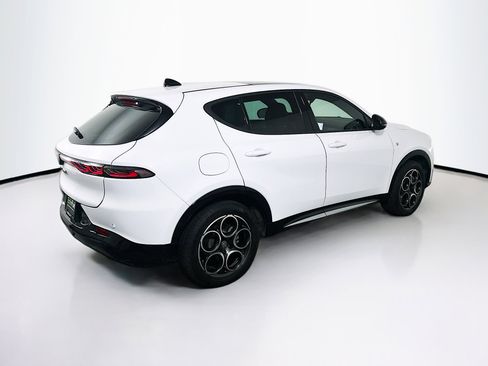 Used 2024 Alfa Romeo Tonale Ti AWD/4WD image 9