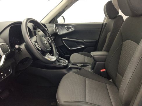 Used 2020 Kia Soul S FWD image 17