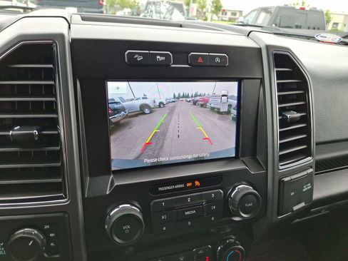 Used 2020 Ford F150 XLT w/ Equipment Group 302A Luxury AWD/4WD image 17
