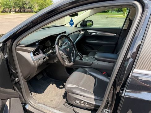 Used 2018 Cadillac XT5 Luxury AWD/4WD image 7