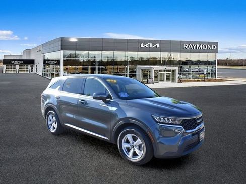 Used 2023 Kia Sorento LX FWD image 1