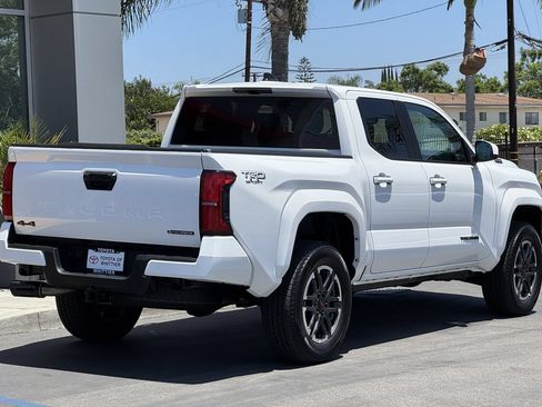 Used 2026 Toyota Tacoma TRD Sport AWD/4WD image 5