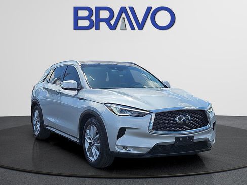 Used 2021 INFINITI QX50 Luxe AWD/4WD image 2