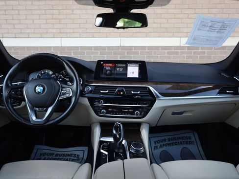 Used 2017 BMW 540i xDrive AWD/4WD image 31