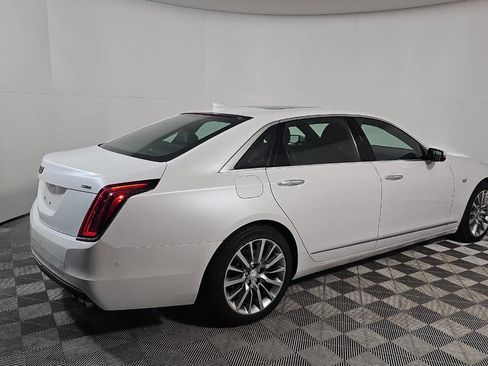 Used 2017 Cadillac CT6 Luxury image 2