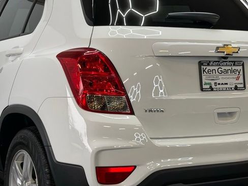 Used 2021 Chevrolet Trax LS w/ Tint and Cruise Package image 8