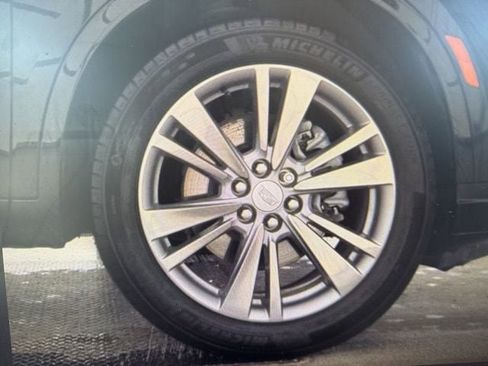 Used 2024 Cadillac XT6 Premium Luxury w/ LPO, Floor Liner Package AWD/4WD image 9