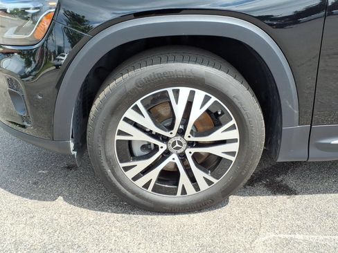 Certified 2025 Mercedes-Benz GLB 250 4MATIC image 10