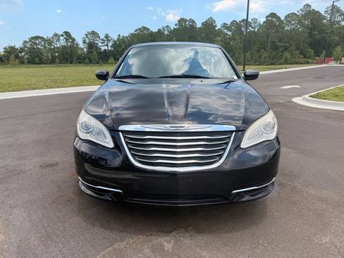Used 2011 Chrysler 200 LX FWD image 12
