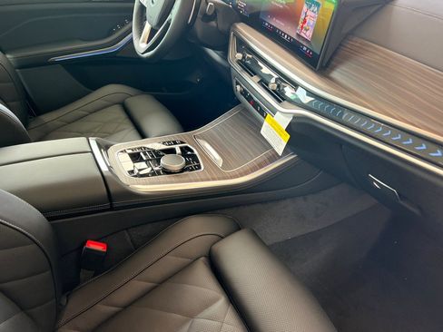 New 2026 BMW X5 xDrive50e image 27