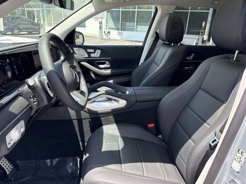 New 2026 Mercedes-Benz GLS 450 4MATIC image 10
