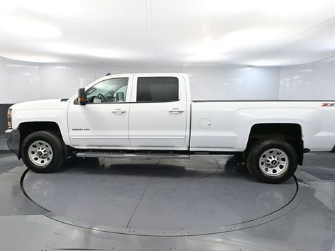 Used 2015 Chevrolet Silverado 2500 LT w/ LT Convenience Package image 9