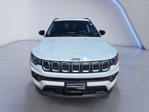 Used 2022 Jeep Compass Latitude AWD/4WD image 9