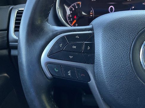 Used 2019 Jeep Grand Cherokee Altitude RWD image 16