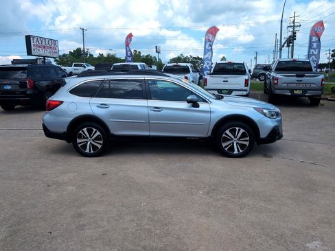 Used 2018 Subaru Outback 2.5i Limited image 4