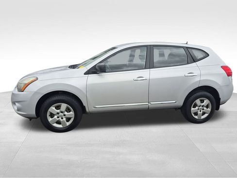 Used 2015 Nissan Rogue S image 3
