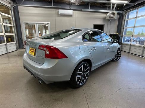Used 2017 Volvo S60 T5 Dynamic AWD/4WD image 5
