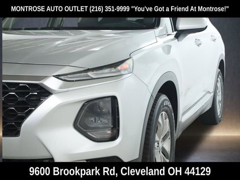 Used 2019 Hyundai Santa Fe SE image 6