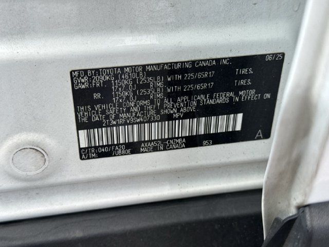 Used 2025 Toyota RAV4 XLE FWD image 33