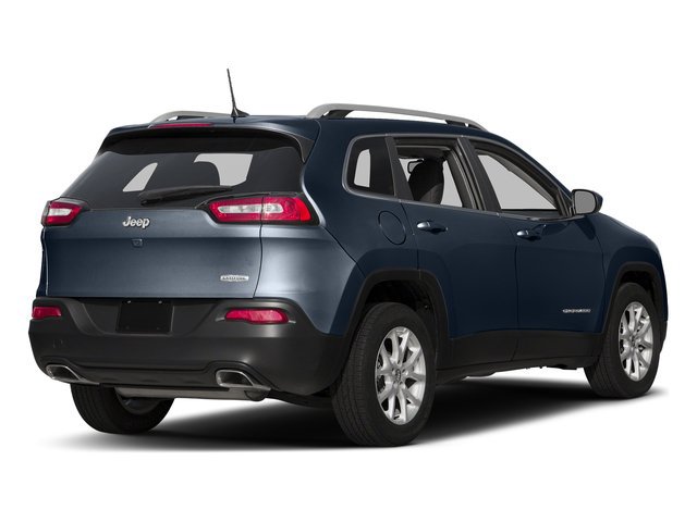 Used 2016 Jeep Cherokee Latitude w/ Comfort/Convenience Group AWD/4WD image 2