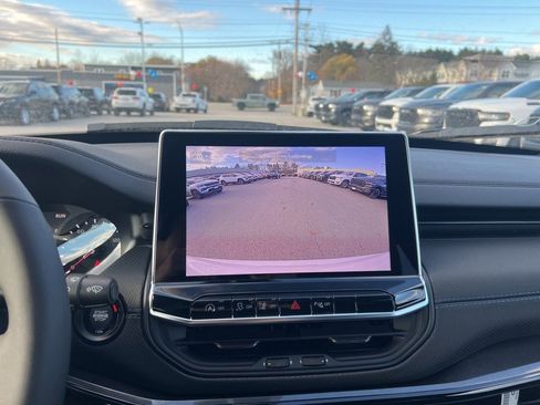 New 2026 Jeep Compass Limited image 28