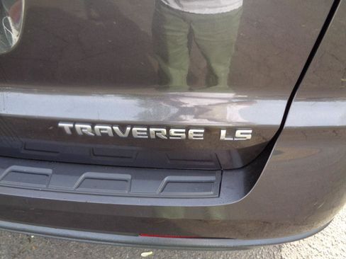 Used 2015 Chevrolet Traverse LS FWD image 14