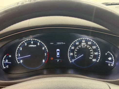 Used 2012 Hyundai Genesis 3.8 w/ Premium Pkg RWD image 28