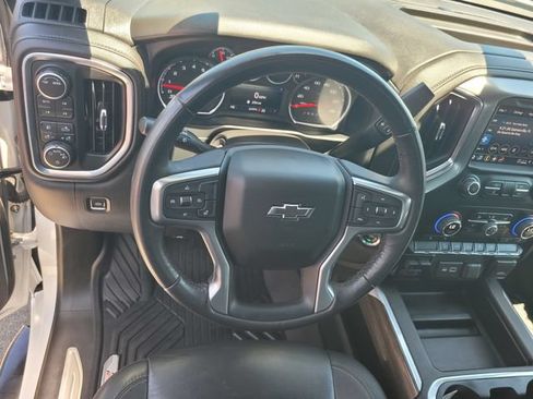 Used 2022 Chevrolet Silverado 1500 LT Trail Boss w/ Convenience Package II AWD/4WD image 30