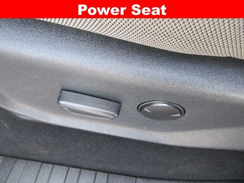 Used 2022 Ford F350 XLT w/ XLT Premium Package AWD/4WD image 26