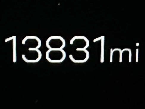 Used 2025 GMC Yukon XL Denali w/ Sun & Power Step Package image 25